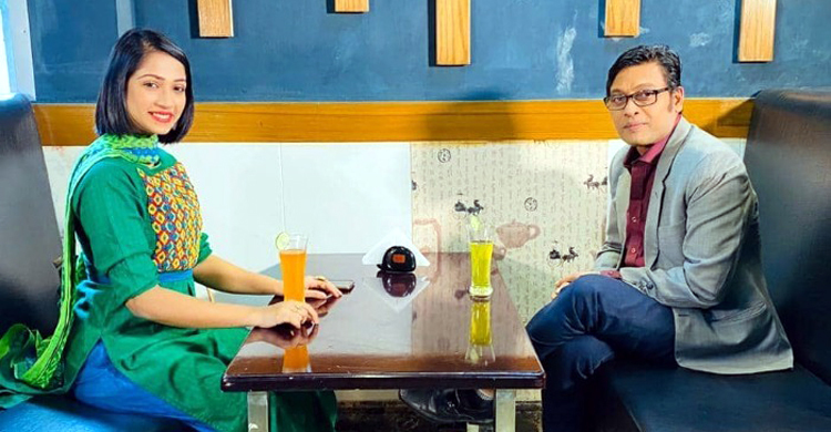 মিলনের সঙ্গে পথচলা শুরু করলেন ইন্দ্রানী