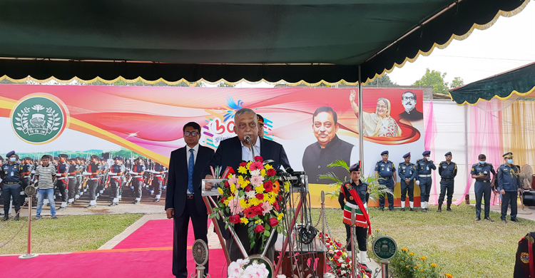 বন্দিদের দক্ষ জনশক্তি হিসেবে গড়তে কারাগারকে যুগোপযোগী করা হচ্ছে