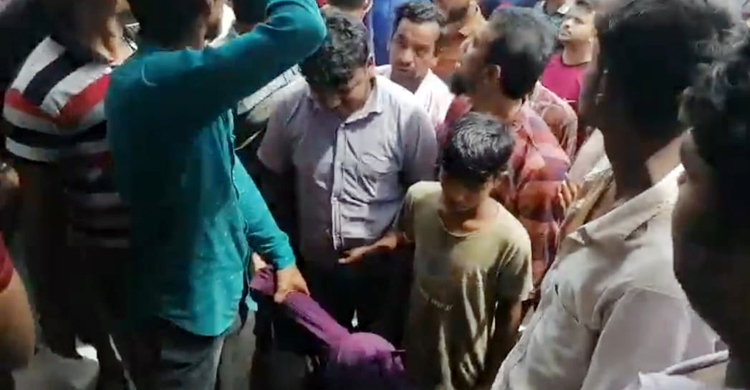মিরসরাইয়ে ট্রেনে কাটা পড়ে গৃহবধূ নিহত