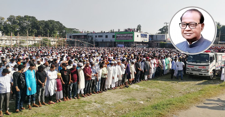 একাব্বর হোসেনের দাফন সম্পন্ন, জানাজায় মানুষের ঢল