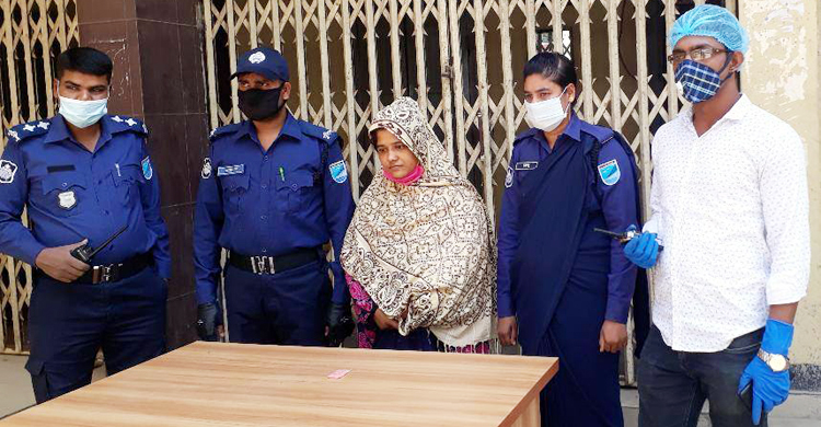 ইয়াবাসহ কাউন্সিলরের স্ত্রী গ্রেফতার