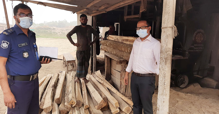 মির্জাপুরে ৩ স’মিল মালিকের জরিমানা