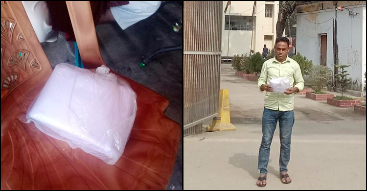 সাবেক মেম্বারের বাড়িতে কাফনের কাপড় রেখে হুমকি