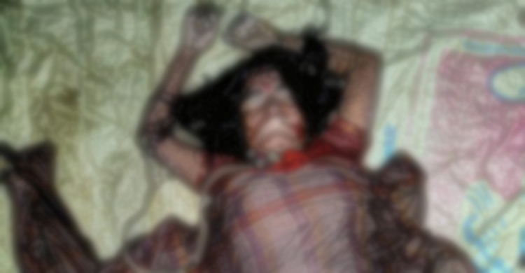 সুন্দরবনে নদীতে ভাসছিল নারীর গলায় দড়ি বাঁধা মরদেহ