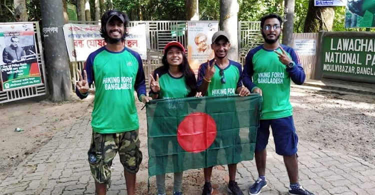 নদী নিয়ে সচেতনতা তৈরিতে ৩৫০ কি.মি. পরিভ্রমণ চার শিক্ষার্থীর