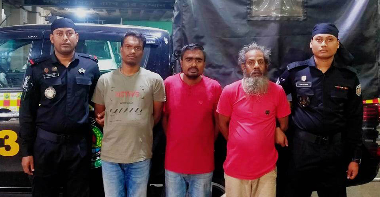 র&zwnj;্যাবের অভিযানে ৩৫৫ মোবাইলসহ ছিনতাই চক্রের ২৫ সদস্য গ্রেফতার