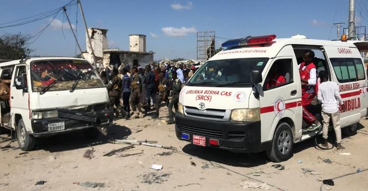Truck bomb kills at least 90 in Mogadishu