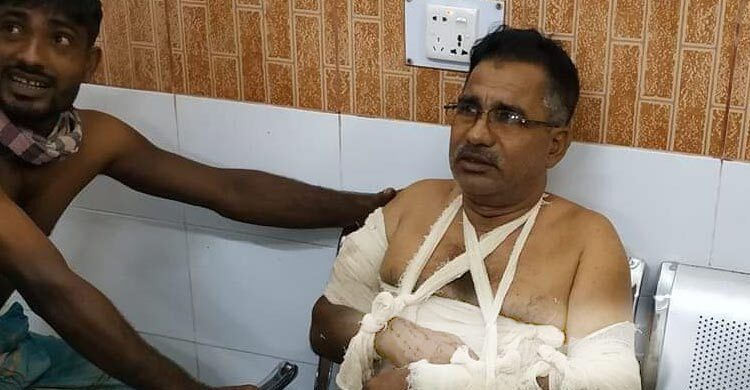 চুয়াডাঙ্গায় কৃষক লীগ ও ছাত্রলীগ নেতাকে কুপিয়ে জখম
