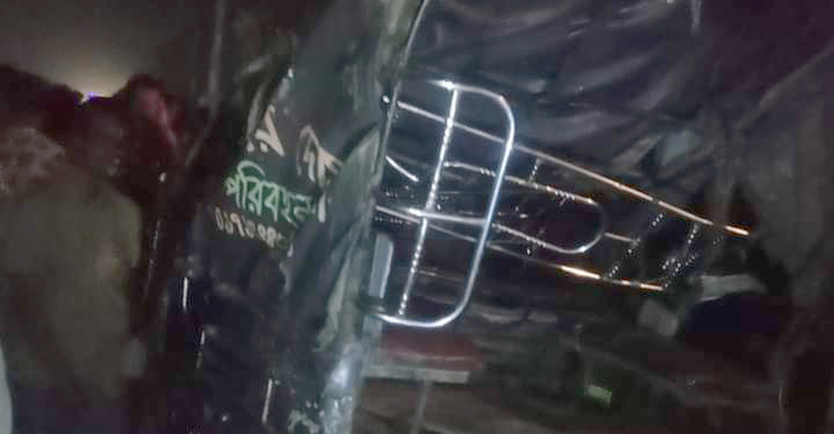 ময়মনসিংহে মাহিন্দ্রার ধাক্কায় নানি-নাতি নিহত