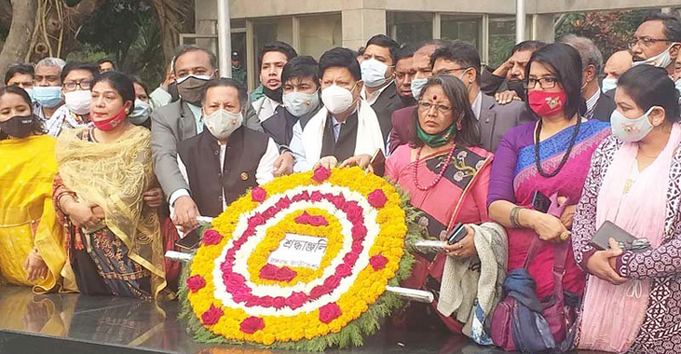 বিশ্বের ১০০ বিশ্ববিদ্যালয়ে বঙ্গবন্ধুকে নিয়ে অনুষ্ঠান হবে: মোমেন