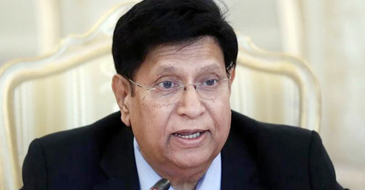 Momen seeks favorable business environment in Kuwait for Bangladeshis