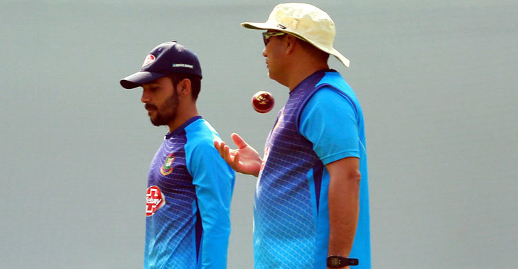 ম্যাচের আগের দিনও মুমিনুল জানেন না দল কেমন হবে!
