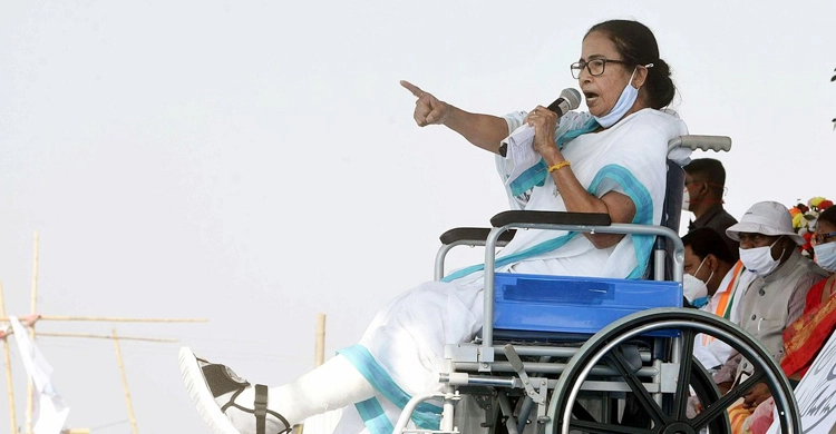 আচরণবিধি লঙ্ঘনে আবারও নোটিশ পেলেন মমতা