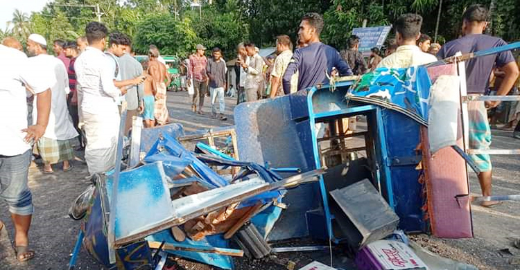 ময়মনসিংহে বাসচাপায় অটোরিকশার দুই যাত্রী নিহত