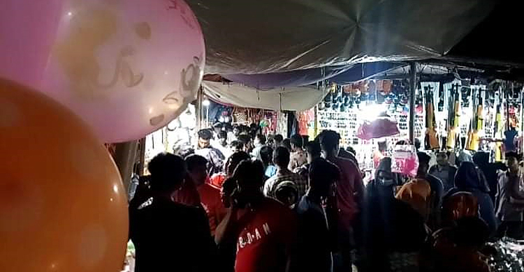 চাঁদপাইর মেলায় কলেজছাত্রের ওপর হামলা, লাখ টাকার মালামাল ছিনতাই