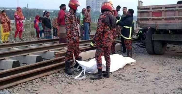 রেললাইনের কাজ করতে গিয়ে শ্রমিকের মৃত্যু
