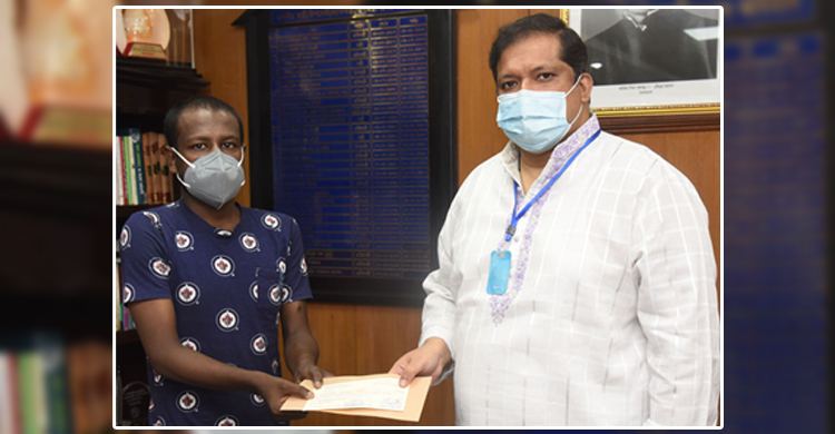 ‘ক্রীড়া প্রতিমন্ত্রী আমাকে বাঁচার আশা দেখিয়েছেন’