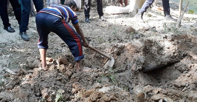 মির্জাপুরে দুই মাস পর কবর থেকে প্রবাসীর স্ত্রীর মরদেহ উত্তোলন