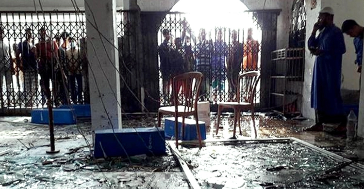 মসজিদে বিস্ফোরণে মৃতের সংখ্যা বেড়ে ৩৪