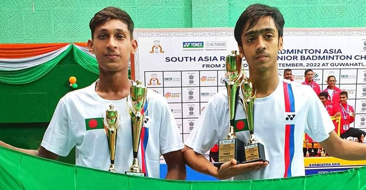 দেশের নাম উজ্জ্বল করলো বিরামপুরের মোস্তাকিম