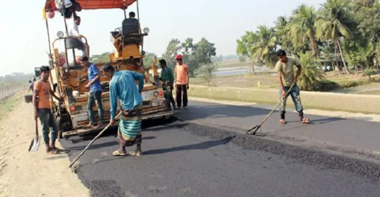 মতলব-বেড়িবাঁধ সড়ক উন্নয়নে ১২১ কোটি টাকার প্রকল্প অনুমোদন