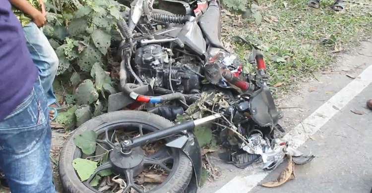 ঈদের কেনাকাটা করে বাড়ি ফেরা হলো না রায়হানের