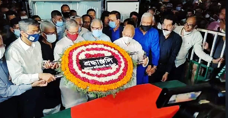 ঢাকায় পৌঁছাল মওদুদ আহমদের মরদেহ