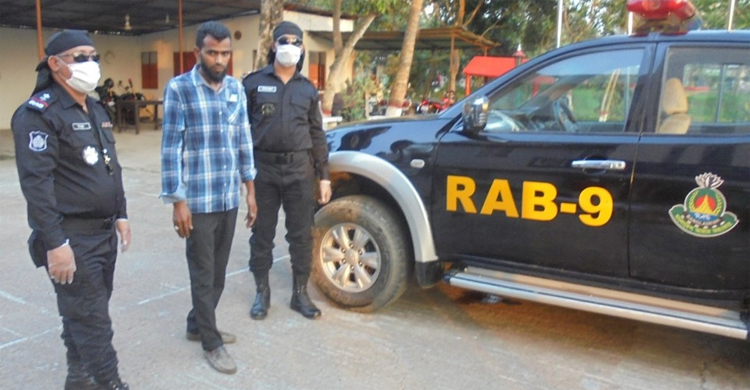 আবারও র‍্যাবের হাতে চালসহ আটক ব্যবসায়ী