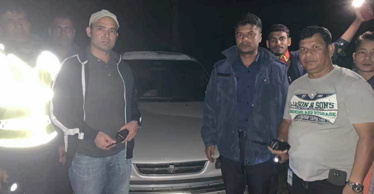 মধ্যরাতে ৩ ঘণ্টার অভিযানে তরুণীকে উদ্ধার