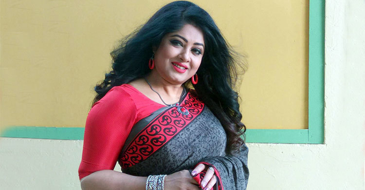 দেবরদের আপন হয়ে আসছেন মৌসুমী