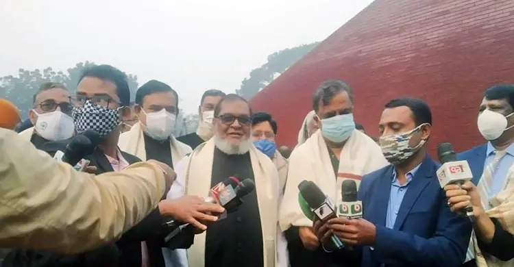 মৌলবাদের শেকড় অনেক গভীরে, মূলোৎপাটন সম্ভব নয়