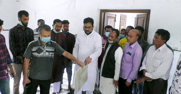 অনিয়মের কারণে হাসপাতালের সংস্কার কাজ বন্ধ করলেন এমপি