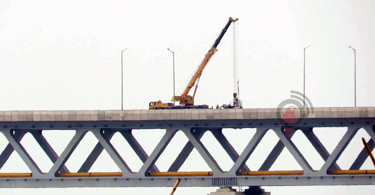 পদ্মা সেতুতে শেষ হলো ল্যাম্পপোস্ট বসানোর কাজ