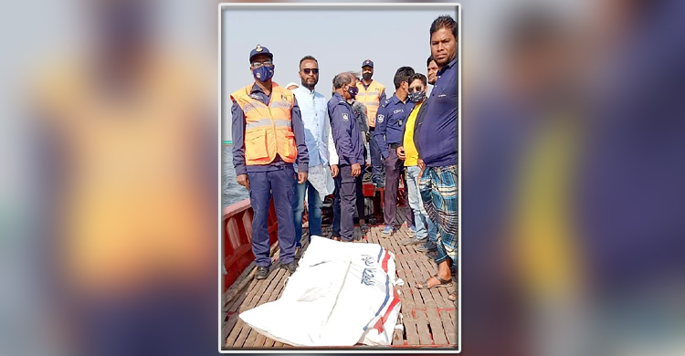 ডুবে যাওয়া বাল্কহেডের ভেতরেই মিললো নিখোঁজ শ্রমিকের মরদেহ