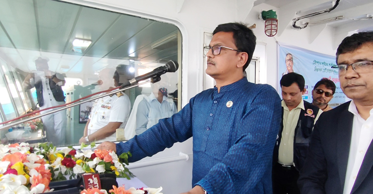 উদ্ধার অভিযান গতিশীল করতে অধিক ক্ষমতাসম্পন্ন জাহাজ আনা হবে