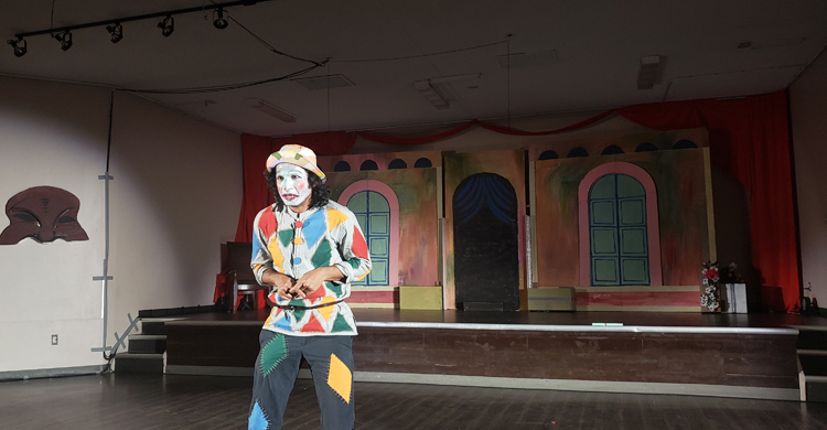 কানাডায় মুক্তবিহঙ্গের ‘নওকর শয়তান মালিক হয়রান’ মঞ্চস্থ