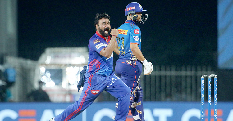 ১৫ রানে ৫ উইকেট, এবার ধসের শিকার মুম্বাই ইন্ডিয়ান্স