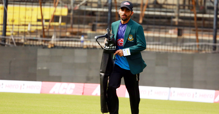 টেস্ট চ্যাম্পিয়নশিপ এবং ‘অধিনায়ক’ মুমিনুলের অভিষেক