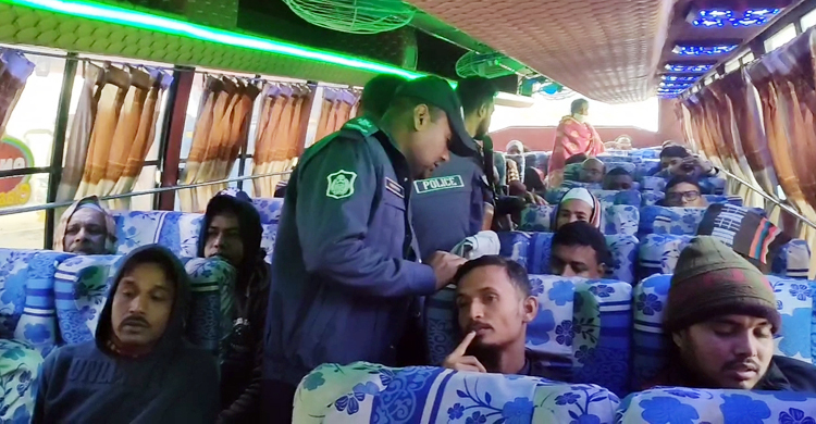 মুন্সিগঞ্জে ৪০ পয়েন্টে চেকপোস্ট, ঢাকাগামী যানবাহনে তল্লাশি