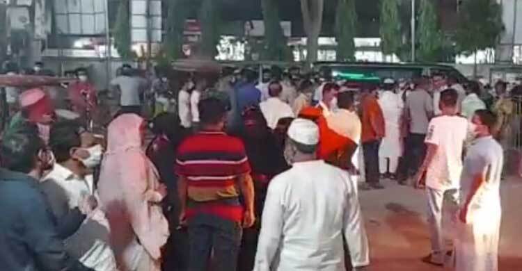 মিরকাদিম মেয়রের বাসভবনে রহস্যজনক বিস্ফোরণে দগ্ধ ১৩