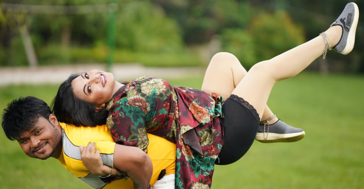 নতুন গানে মুন্না খান ও রাবিনা বৃষ্টি