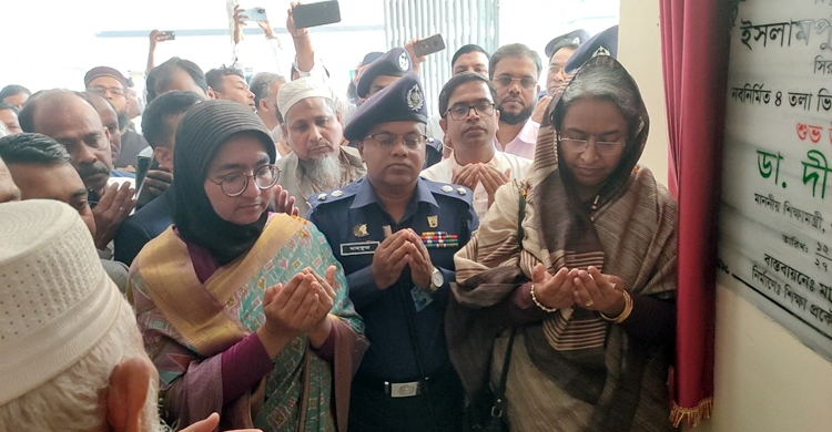 বন্দুকের নল ঠেকিয়ে ক্ষমতা দখলের সুযোগ নেই: শিক্ষামন্ত্রী