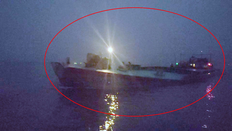 মেঘনা-ধলেশ্বরীতে বন্ধ হচ্ছে না রাতের বাল্কহেড