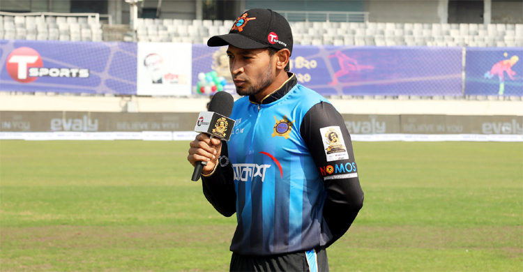 টস জিতে সাকিবদের ব্যাটিংয়ে পাঠাল ঢাকা
