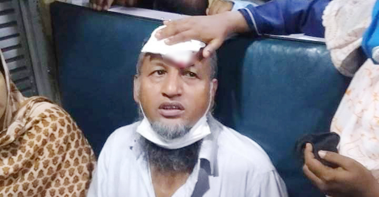 গফরগাঁওয়ে চলন্ত ট্রেনে পাথর নিক্ষেপ, একজন আহত