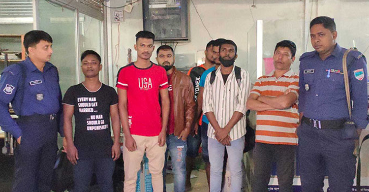 ভারতে সাজাভোগ শেষে দেশে ফিরলেন ৭ বাংলাদেশি