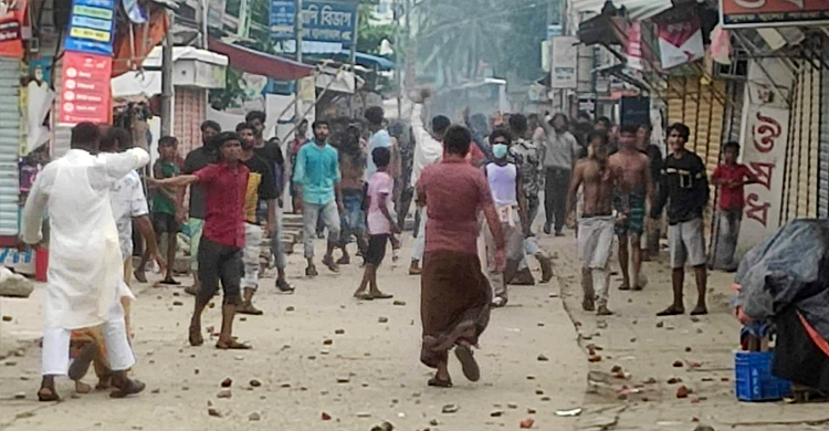 সিদ্ধিরগঞ্জে র‌্যাব-পুলিশের সঙ্গে বিহারিদের সংঘর্ষে আহত ২০