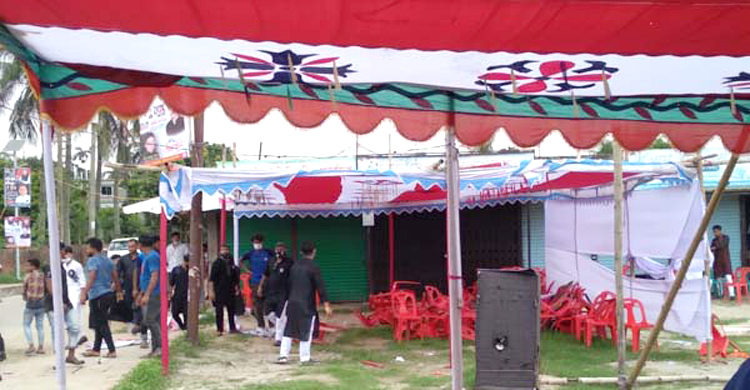 সোনারগাঁয়ে জাতীয় শোক দিবসের প্যান্ডেলে আবারও ভাঙচুর
