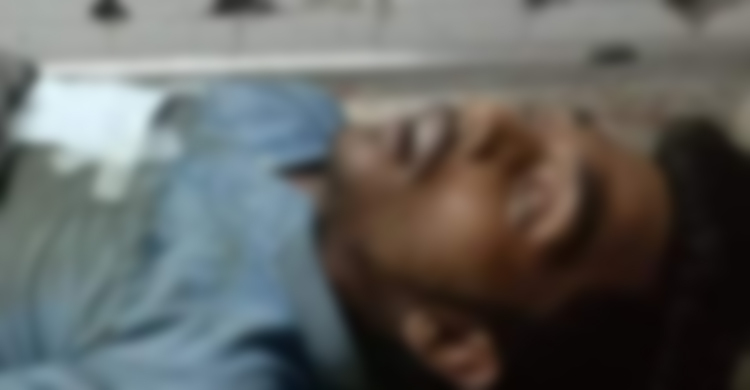 নারায়ণগঞ্জে যুবককে প্রকাশ্যে কুপিয়ে হত্যা