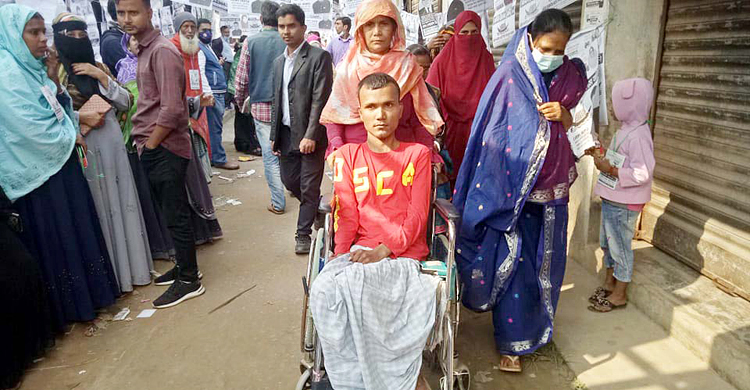 &lsquo;জীবনের শেষ ভোট দিয়ে এলাম&rsquo;